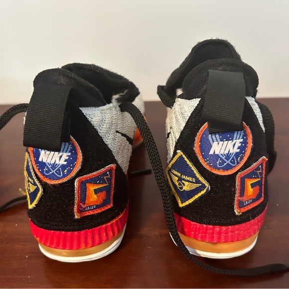 Nike LeBron 16 GS ‘Space Travel’ - Picture 2 of 9